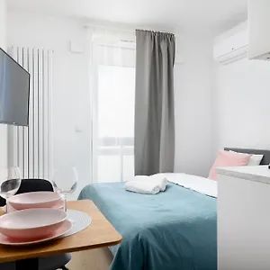Apartament Rentplanet - Wiktoryn, Warszawa